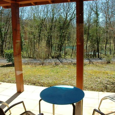 Maison De 2 Chambres Avec Vue Sur Le Lac Piscine Partagee Et Jardin Amenage A Lachapelle Auzac Exterior photo