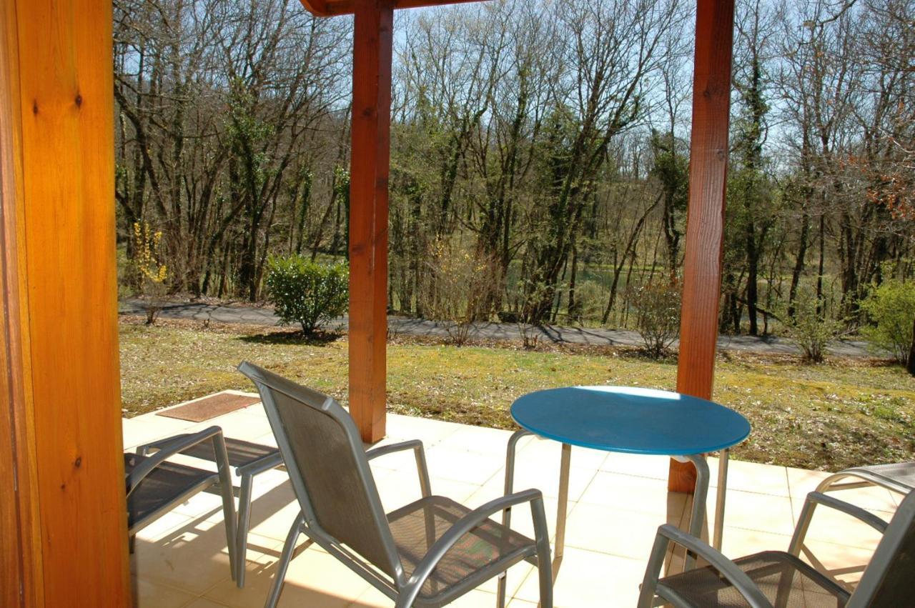 Maison De 2 Chambres Avec Vue Sur Le Lac Piscine Partagee Et Jardin Amenage A Lachapelle Auzac Exterior photo