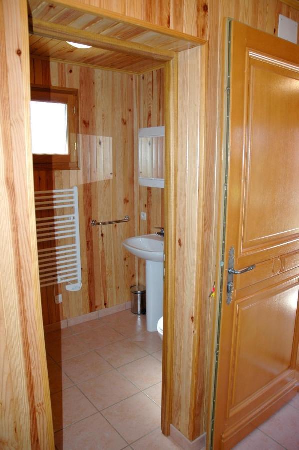 Maison De 2 Chambres Avec Vue Sur Le Lac Piscine Partagee Et Jardin Amenage A Lachapelle Auzac Exterior photo